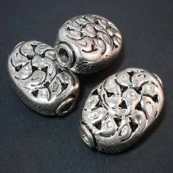 STA22 S.Plated Flat Oval Patterned Bead  x 1