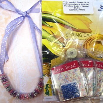 Twin Bead Flower Kit